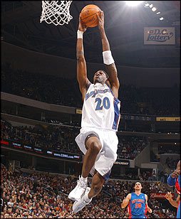 Hughes - Washington rode this one-Hughes open slam the day after Christmas in NBA Season 2002-2003.