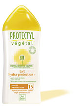Hydra-Protection + Lotion - High Protection SPF 15 - Well-protected skin that tans more easily... There’s nothing like strong sun protection and intense hydartion to guard against sunburn and promote a pretty progressive tanned. Water- and perspiration- resistant this formula ensures protection from harmful UVA-UVB rays in all circumstances. Suitable for fair skin or very fair skin which is already tanned. Hydration of the outer layers of the epidermis An easy-to-apply formula that leaves no telltale white traces on your skin.