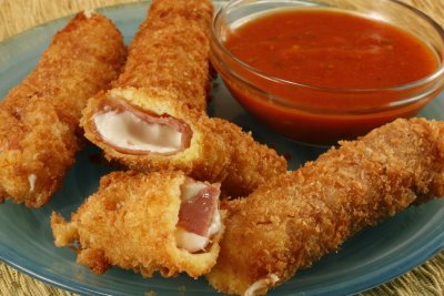 mozzarella sticks - my latest fave comfort food, want to cook this