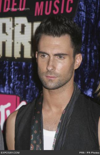 maroon pics - maroon five photos and pictures