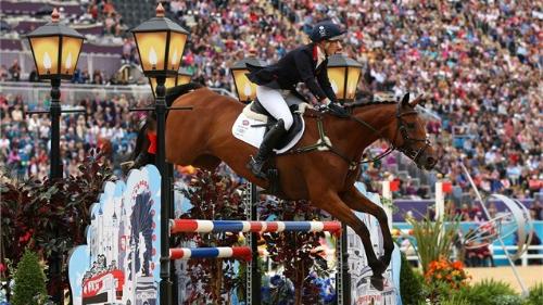 Show jumping - During the team competion of eventing,Zara Phillips had only 4 faults in show jumping on High Kingdom.