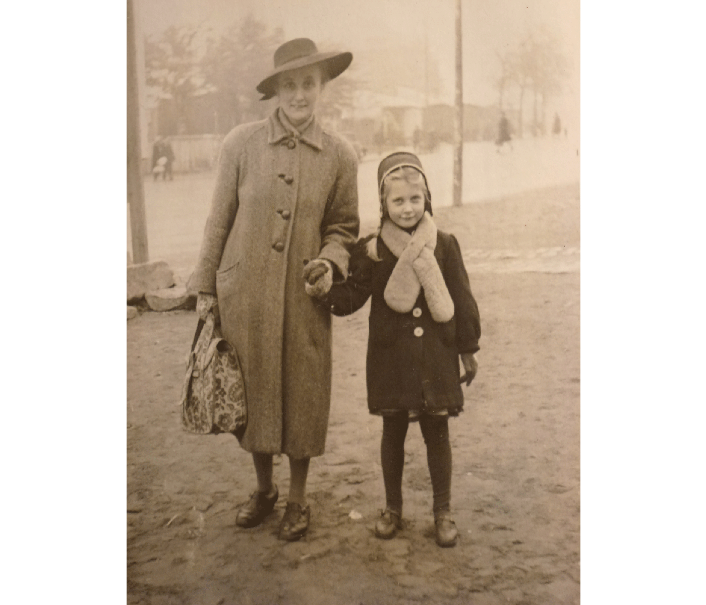 How Clothes Rationing Affected Fashion In The Second World War 89 How Clothes Rationing Affected Fashion In The Second World War 15