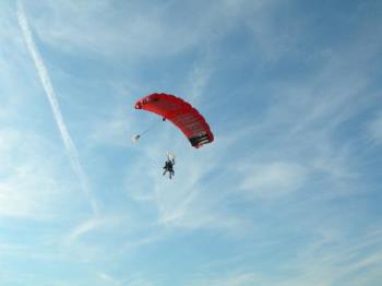 throw with parachute  miry - throw with parachute