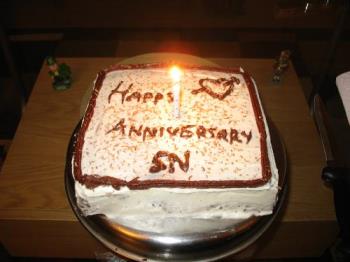 Our first year anniversary cake..a crude work of m - Our first year anniversary cake..a crude work of my art!! 