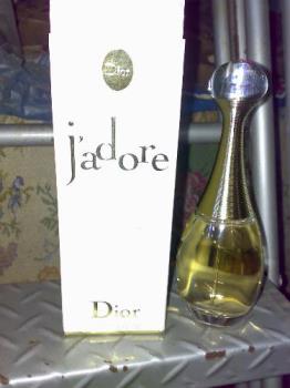 my perfume - this is the perfume my boyfriend gave to me, jadore by dior.