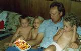Dad with kids - Dads birthday cake with kids