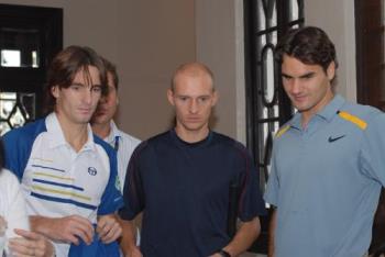 Federer, Robredo and Davydenko - 3 players who could win the French Open