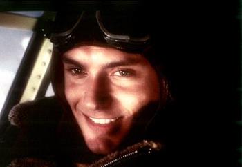 jude law in sky - as his the captain
