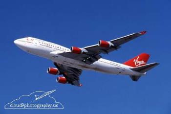 Travel by airplane - Did anyone else love to travel bt airplane or I'm the only one? Travel by airplane - Did anyone else love to travel bt airplane or I'm the only one?