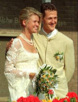 Schumacher at him marriage - Schumacher with him wife Corinna Betsch the day they get married 1995