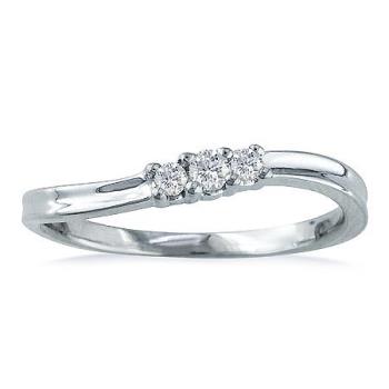 Promise Ring - Sometimes a guy will give his girlfriend a promise ring before proposing to her.