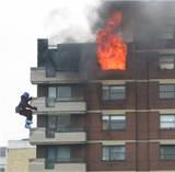  Real Hero&#039;s - Fireman saving a man 