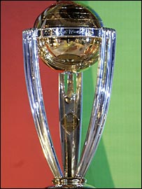 World cup 2007 - South africa is strongest contender for this worldcup next is australis and just running hard are srilanka,newzealand and W.Indies.