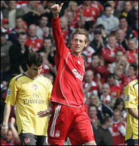 Liverpool&#039;s Peter Crouch - Liverpool&#039;s Peter Crouch and Cesc Fabregas in a 4-1 thumping of Arsenal by Liverpool