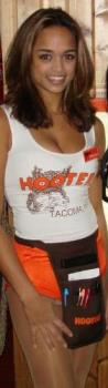 Sanjaya&#039;s sister - Here is a picture of Sanjaya&#039;s sister working at Hooters. 