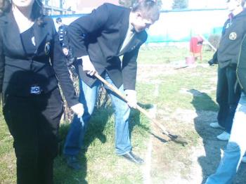 My schoolmate, when it was planting a tree! - This is a picture with a schoolmate of mine, when he planted a tree! My schoolmate, when it was planting a tree! - This is a picture with a schoolmate of mine, when he planted a tree!