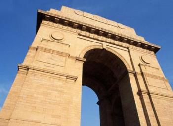 india gate - One of monuments in delhi that is INDIA GATE.