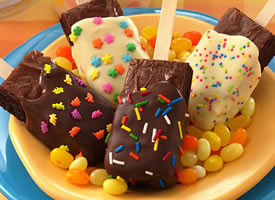 bROWNIE pOPS - yummy pops!