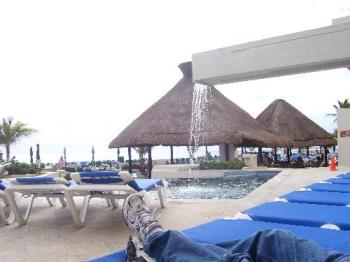 Resort in Cancun - Cancun resort pic.