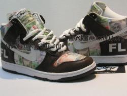 Nike Dunk Dunk High FLOM - Nike Dunk Dunk High FLOM. This shoe cost US$ 9 000 ! exclusive 24 limited in the world !
