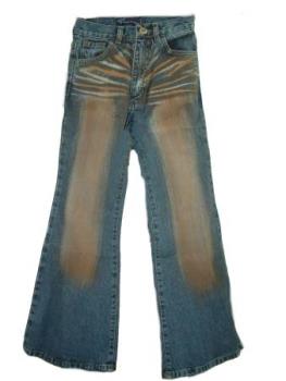 A bootleg - A bootleg jeans.Faded