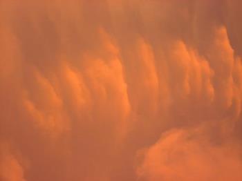 oRANGE cLOUDS - aNOTHER GREAT ORANGE GLOWING CLOUD FORMATION