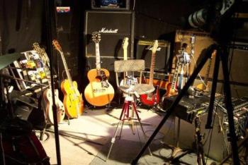 Guitars - Guitars in studio