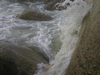 beautiful surfs - The beauty of the surfs slapping on the sea rocks could rather fascinating.