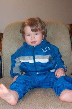 My little Lions fan - My little boy all dressed up for "his" team. =P