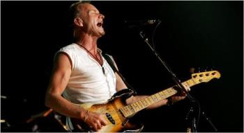 sting in concert - photo of sting singing his heart out sting in concert - photo of sting singing his heart out