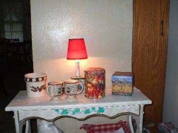 little red accent light - cute little light that lights up the kitchen little red accent light - cute little light that lights up the kitchen