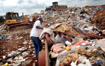 1 Day of Landfill - Throwing away Glass, Plastic, Metal can take years to decompose