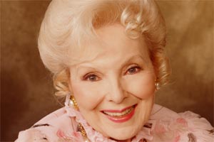 picture of Anna Lee - picture of Anna Lee. Actress who played Lila Quartermaine on GH among many other roles