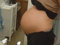 MyBelly - This is my belly now... Only 2 more weeks to go!