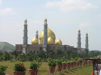 Dian Almahri Mosque (Golden Dome Mosque) - Dian Almahri Mosque (Golden Dome Mosque), depok city, Jawa, Indonesia