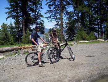Off for a ride - A friend and I (I&#039;m on the right) before we start a downhill ride in the Southern Oregon mountains. We both have hardatails, but it was fun.