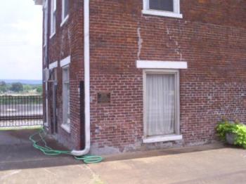 Stevenson hotel - This is the old Stevenson Hotel which stands right next to the train depot.