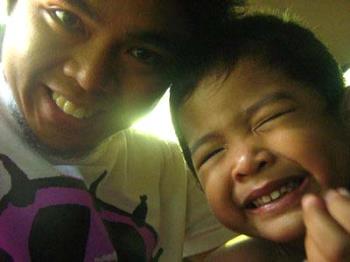 The smile of a child can warm my heart. - The smile of a child can warm my heart. It is the sincerest smile one could ever see. No pretentions but pure sincerity. HIs merry heart is being reflected in the smiles that his lips bring. I love it when my child smiles. How about you?