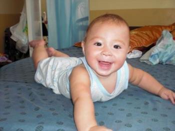baby crawling - baby is trying to crawl