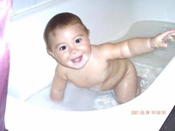 baby bath  - bath time for my baby zach
