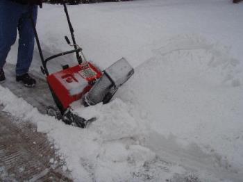 snow and cold - clearing the snow