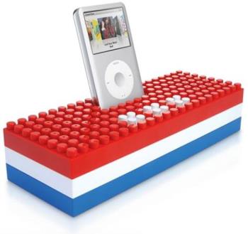 ipod lego dock - here you see a Lego ipod dock.
isn&#039;t it cool?