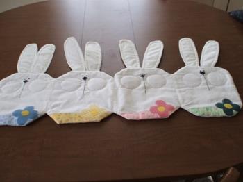 Easter bunny table runners - Cute little bunnies all in a row