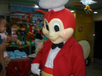 Jollibee mascot - this is jollibee