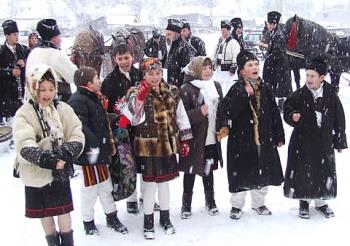 Plugusorul - Plugusorul is a kind of Christmas carolling tradition that goes on in Romania on the New Years&#039; Eve.