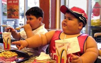 Obese children - The obese children should do some exercises everyday and keep a healthy eating diet. If they may face various pressure, they may keep a proper weight instead of getting fatter.