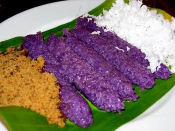 puto bumbong - This delicacy is available only during the Christmas season. This is soooo delicious.