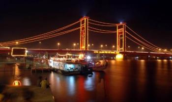 Ampera Bridge - Night view of ampera bridge