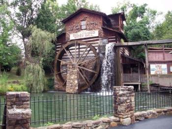 The Water Wheel at Dollyworld - The Water Wheel at Dollywood in Pigeon Forge, TN