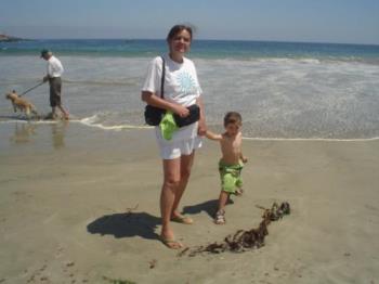 Posing beside a cochayuyo - My daughter took this picture of my grandson and myself 2 years ago, when we went to the beach in Chile. The cochayuyo is that algae at our feet. It can be taken for free but some local fishermen collect them and dry them to sell them at the capital´s Supermarkets. Posing beside a cochayuyo - My daughter took this picture of my grandson and myself 2 years ago, when we went to the beach in Chile. The cochayuyo is that algae at our feet. It can be taken for free but some local fishermen collect them and dry them to sell them at the capital´s Supermarkets.
